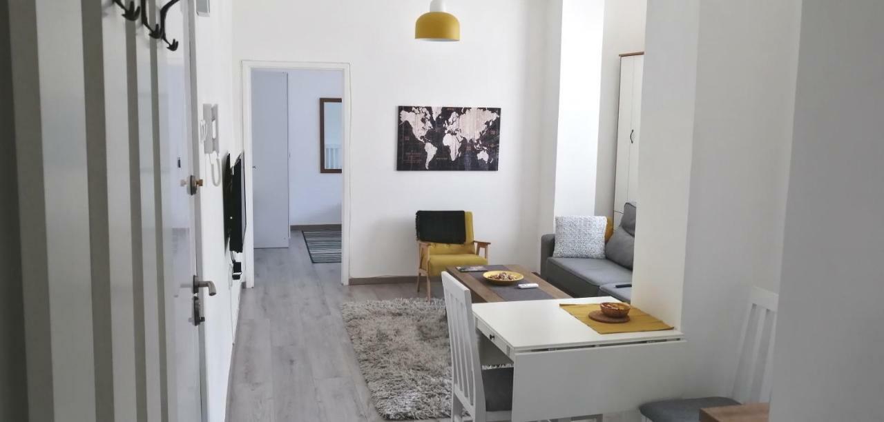 Jumi Lägenhet Belgrad Exteriör bild